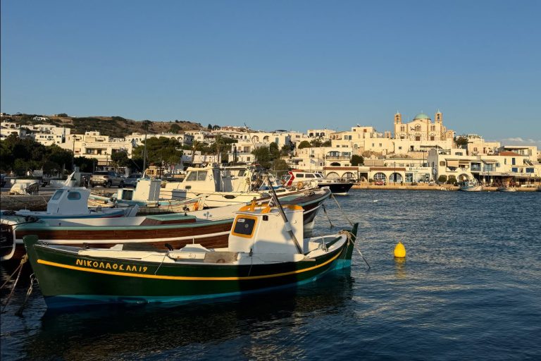 ONEWAYTÖRN von Milos nach Lavrion Segel mit uns ONEWAY von Milos nach Lavrion an Bord einer topausgerüsteten Segelyacht mit professionellem Skipper und max, 5 Gästen.
